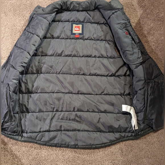 Quicksilver puffer vest - Picture 2 of 6